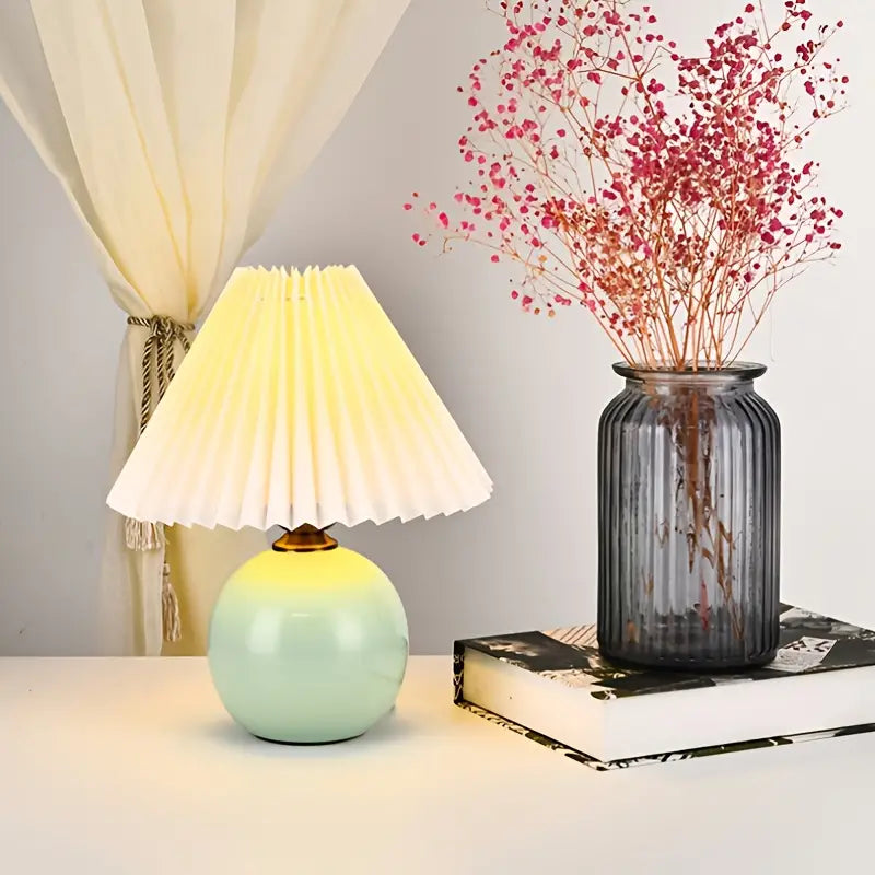 Chic Compact Ceramic Lamp