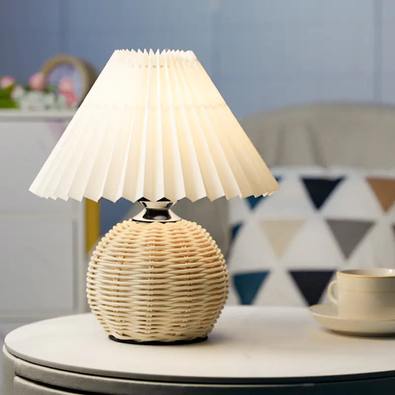 Scandinavian Pleated Bedroom Lamp with LED