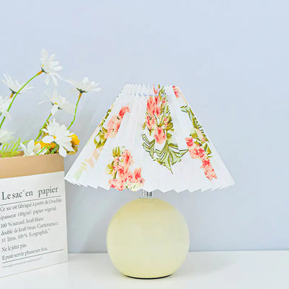 Chic Compact Ceramic Lamp