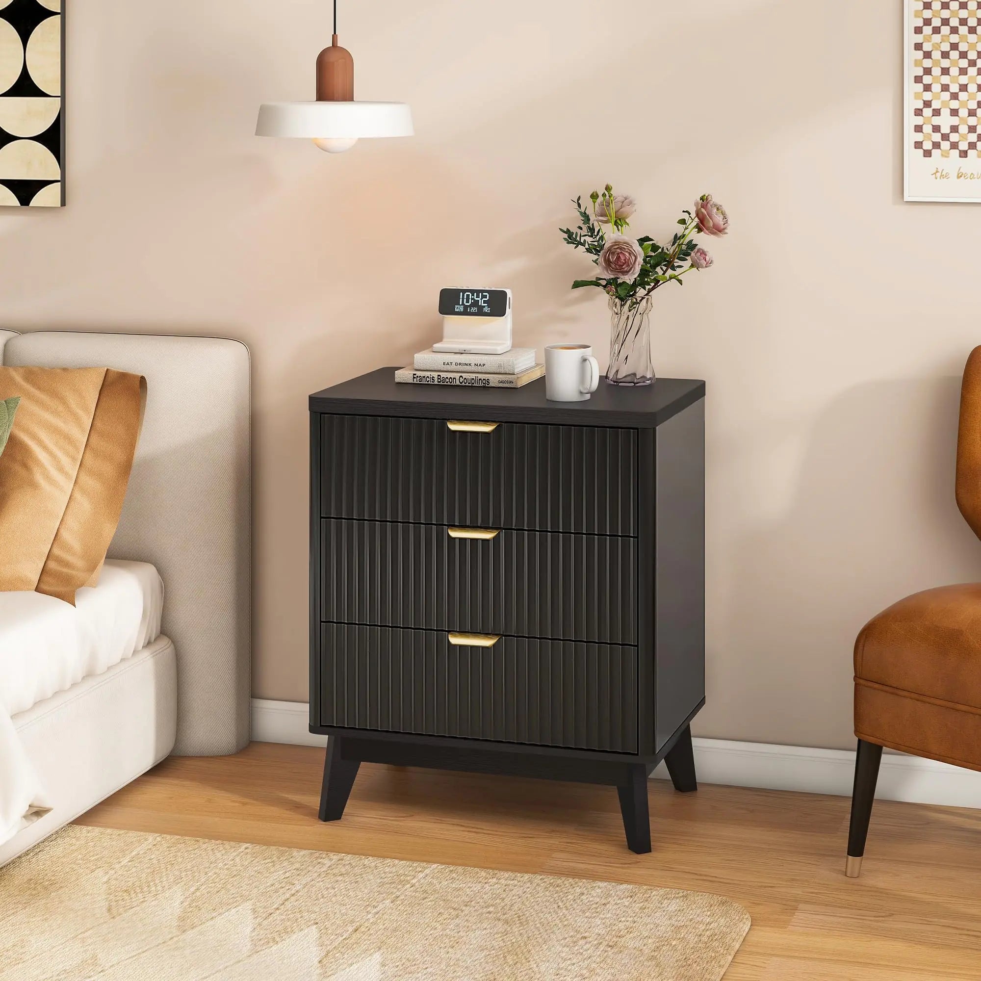 LYNCOHOME Fluted Nightstand with 3 Drawers