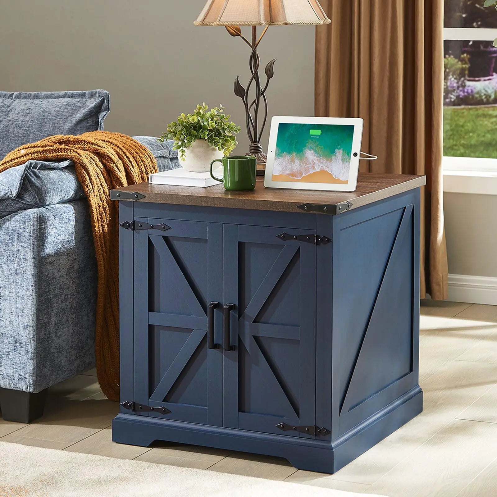 Barnyatoh Farmhouse End Table with Charging Station 24"