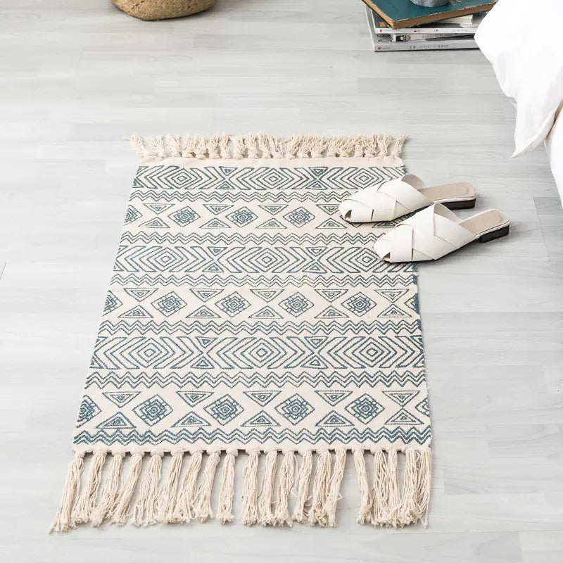 Handmade Vintage Solid Color Tapestry Rug with Tassels